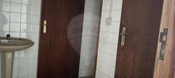 Almacén en Samora Correia, Portugal 417 m² No. 67140 2