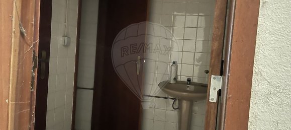 Almacén en Samora Correia, Portugal 417 m² No. 67140 3