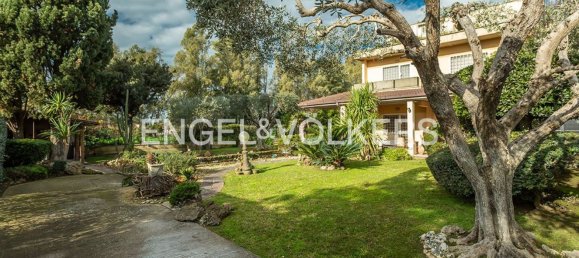 8-Zimmer Villa in Rome, Italy, Nr. 132740 2