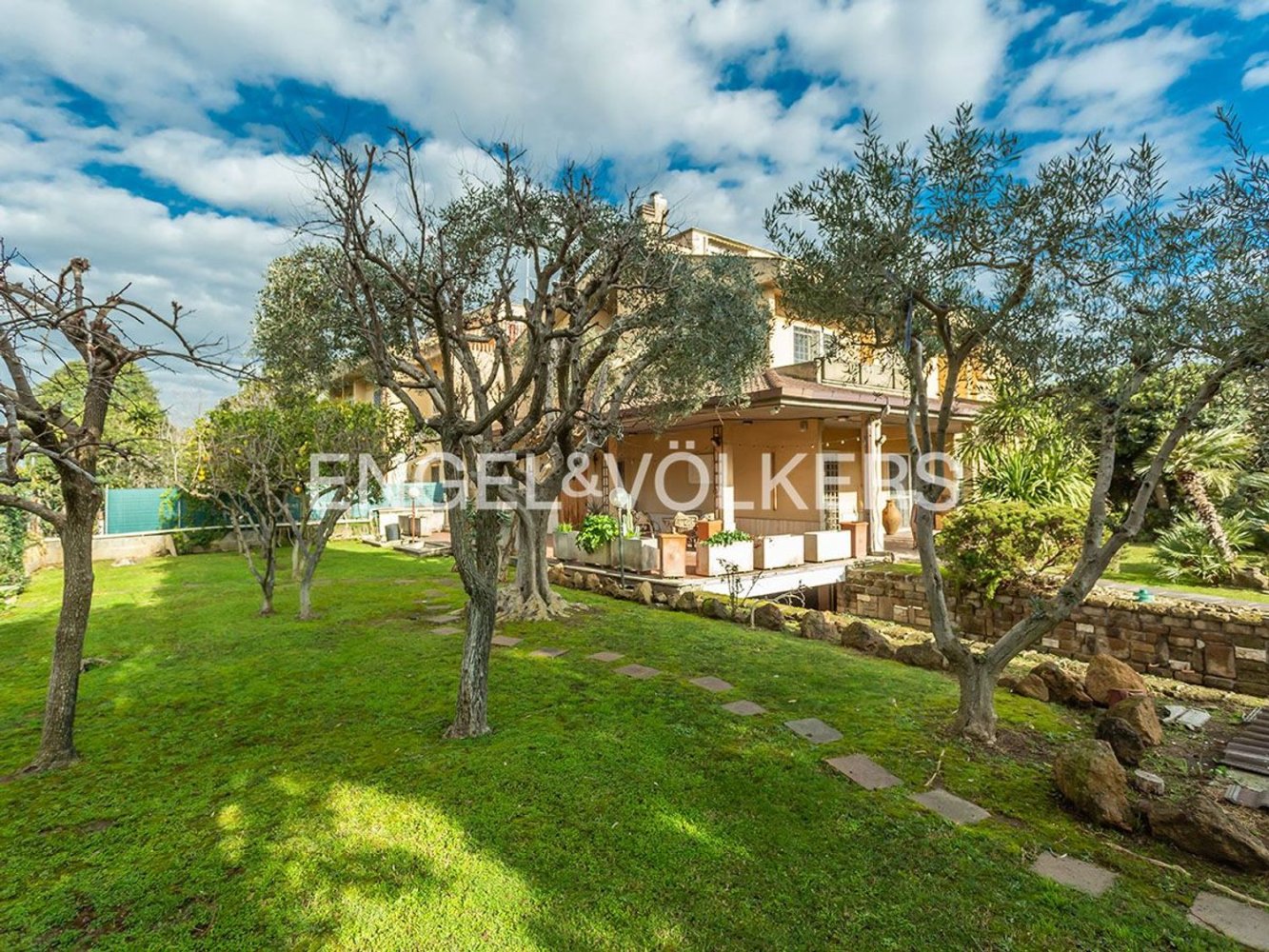 8-Zimmer Villa in Rome, Italy, Nr. 132740