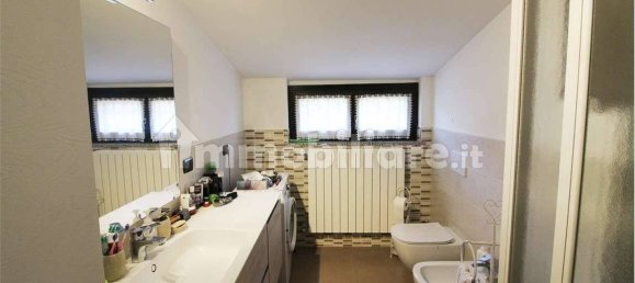 Квартира с 2 спальнями в Тревильо, Италия № 312173 15