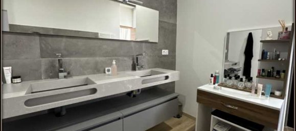 5 Schlafzimmer Haus in Pau, France, Nr. 361890 9