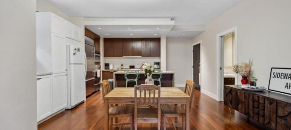 3 bedrooms House in British Columbia, Canada No. 1256 8