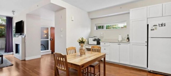 3 bedrooms House in British Columbia, Canada No. 1256 7