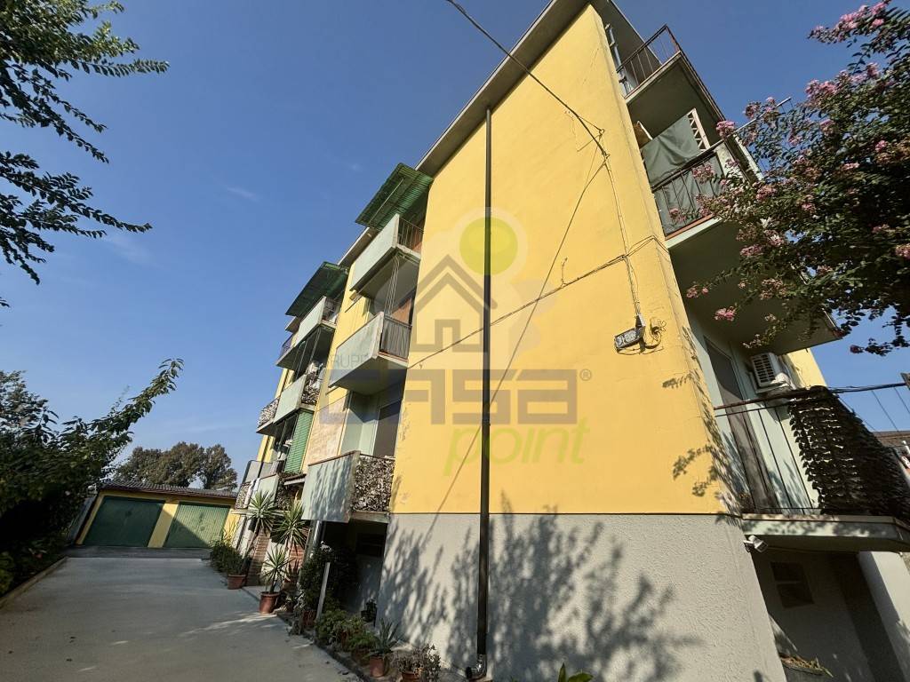 2 bedrooms Apartment in Sospiro, Italy No. 373592