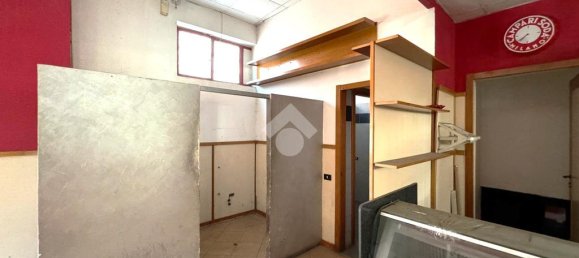 Imóvel comercial de 1 divisão em Rome, Italy N.º 63110 15