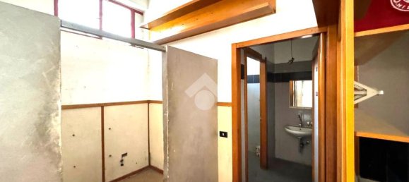 Imóvel comercial de 1 divisão em Rome, Italy N.º 63110 12