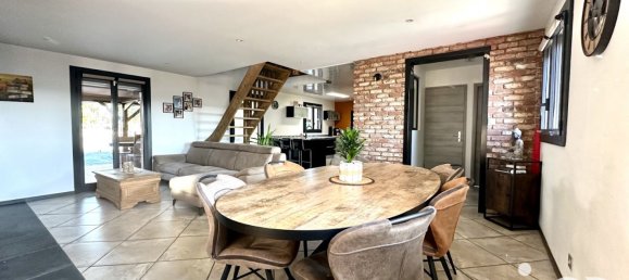 Дом с 5 комнатами в Illy, Франция № 49345 3