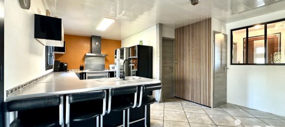 Дом с 5 комнатами в Illy, Франция № 49345 7