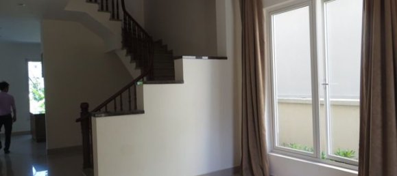 4 bedrooms Villa in Long Bien, Vietnam No. 4073 6