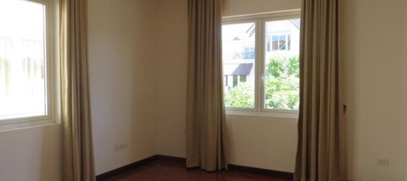 4 bedrooms Villa in Long Bien, Vietnam No. 4073 14