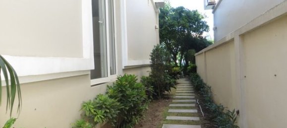 4 bedrooms Villa in Long Bien, Vietnam No. 4073 4