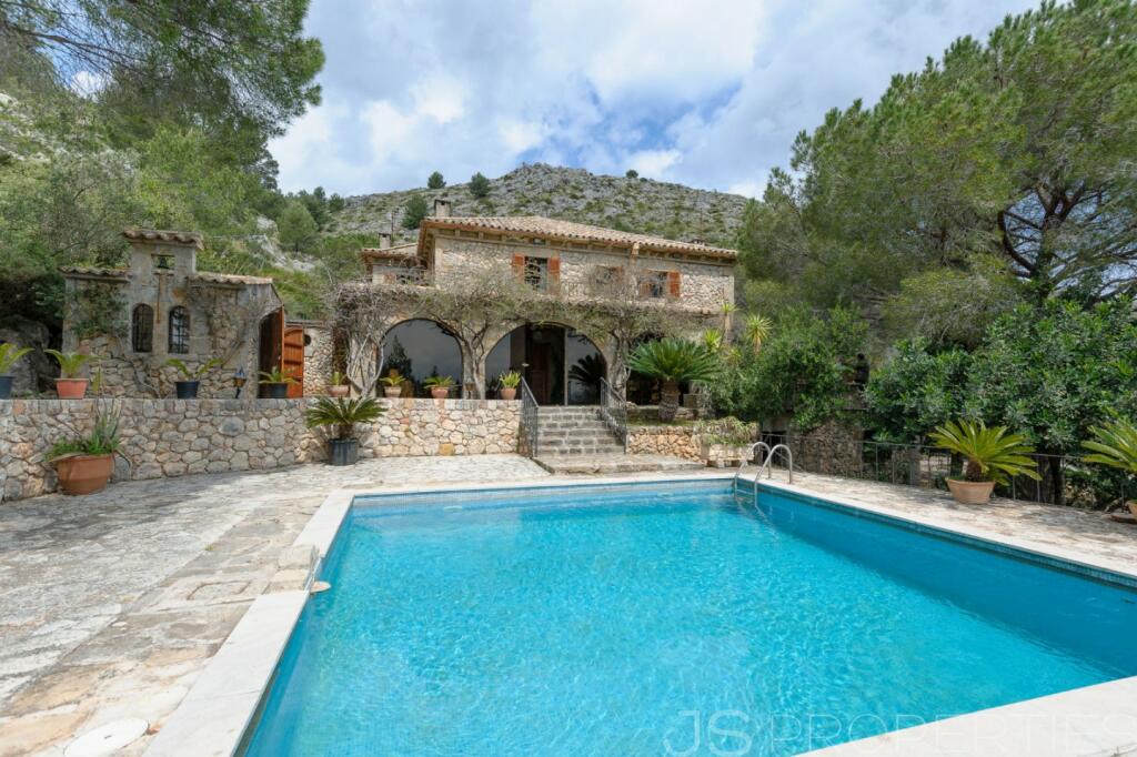 10 bedrooms Castles in Mallorca, Spain No. 30683