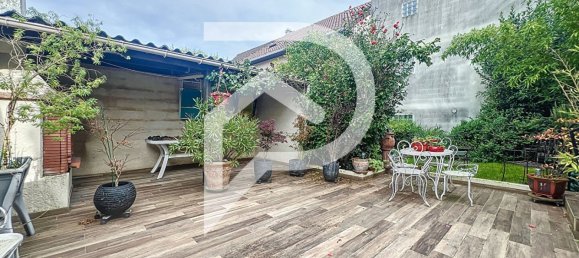 4 chambres Villa à Ormesson-sur-Marne, France No. 175083 3