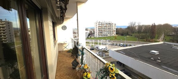 Квартира с 3 спальнями в Бурк-ан-Брес, Франция № 260477 6