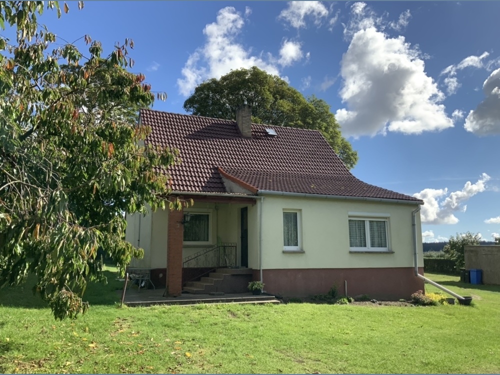 4 rooms House in Mecklenburgische Seenplatte, Germany No. 205013