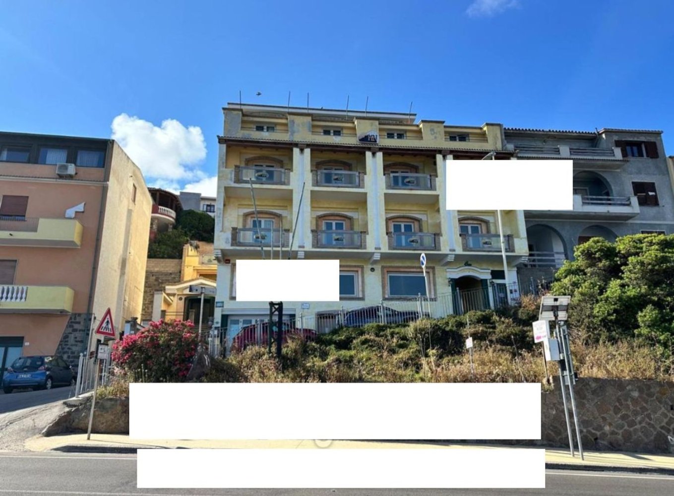 Bâtiment à Castelsardo, Italy 2000m² No. 179280