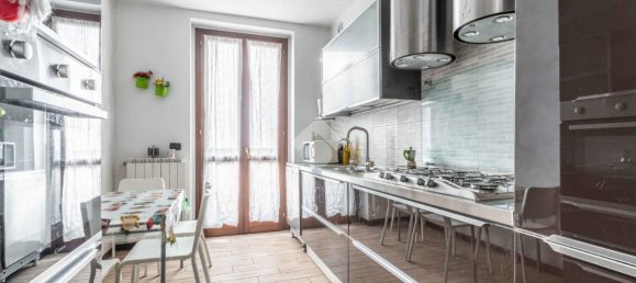 4-Zimmer Doppelhaus in Cisliano, Italy, Nr. 146257 12