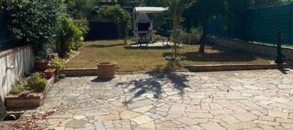 6 rooms House in Castelnuovo Magra, Italy No. 273809 3