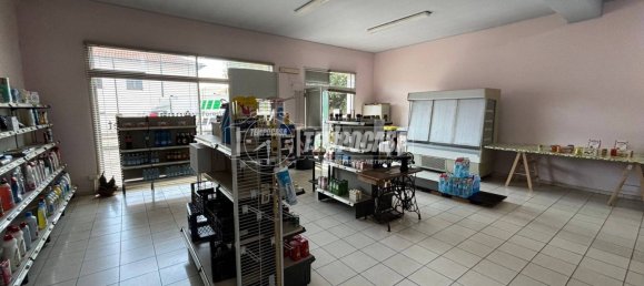1 room Commercial property in Casale Monferrato, Italy No. 266889 3