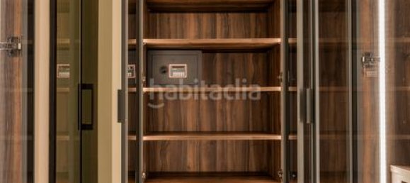 Apartamento de 3 dormitorios en Estepona, Spain No. 132081 35