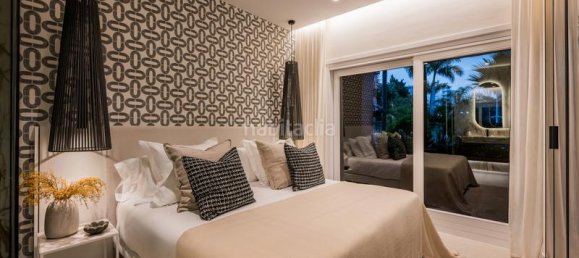 Apartamento de 3 dormitorios en Estepona, Spain No. 132081 37