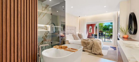 Apartamento de 3 dormitorios en Estepona, Spain No. 132081 22