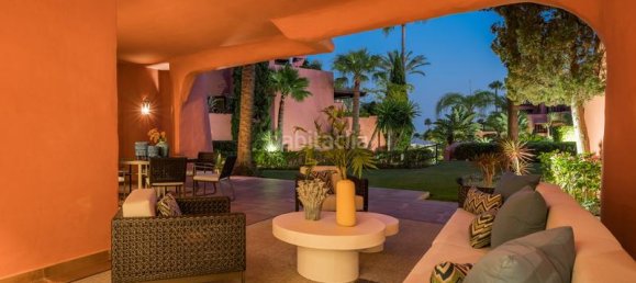 Apartamento de 3 dormitorios en Estepona, Spain No. 132081 10