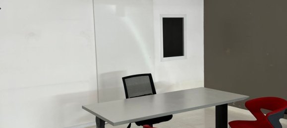 60m² Commercial property in Ragusa, Italy No. 256342 4