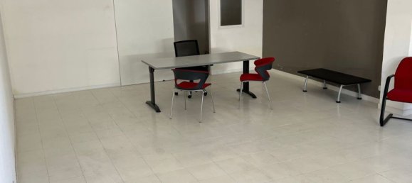 60m² Commercial property in Ragusa, Italy No. 256342 2