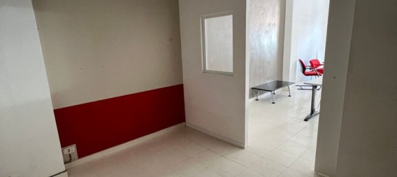 60m² Commercial property in Ragusa, Italy No. 256342 5