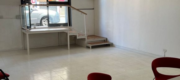 60m² Commercial property in Ragusa, Italy No. 256342 9