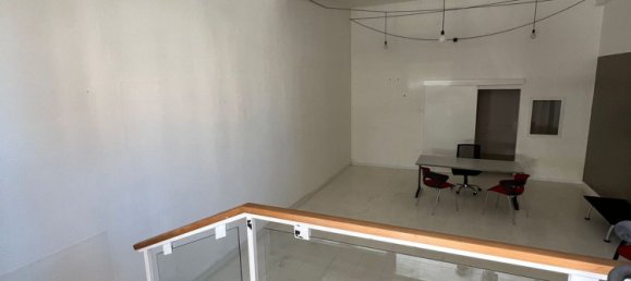 60m² Commercial property in Ragusa, Italy No. 256342 3