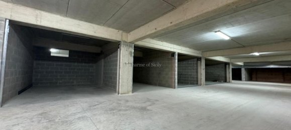 Garaje en Ragusa, Italy 14 m² No. 232795 6