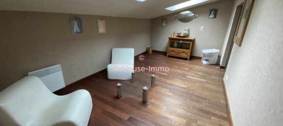  Castillos de 4 dormitorios en Crevant, France No. 50870 32