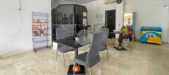 Коммерческая недвижимость с 2 комнатами в Брешиа, Италия № 324241 11