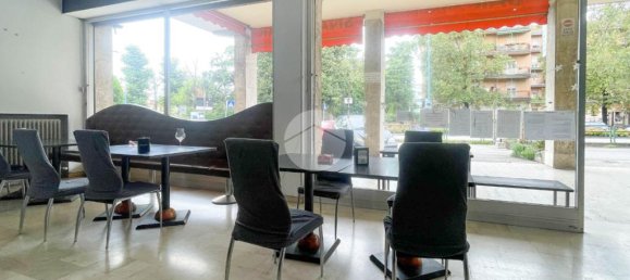 Коммерческая недвижимость с 2 комнатами в Брешиа, Италия № 324241 6