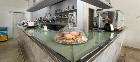 Коммерческая недвижимость с 2 комнатами в Брешиа, Италия № 324241 22