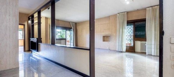 3 rooms Apartment in Rome, Italy No. 221123 3