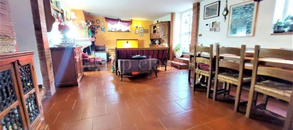 3 bedrooms Apartment in Pozzuoli, Italy No. 34138 10