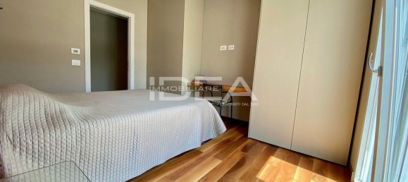 8 rooms Villa in Pietrasanta, Italy No. 73967 10