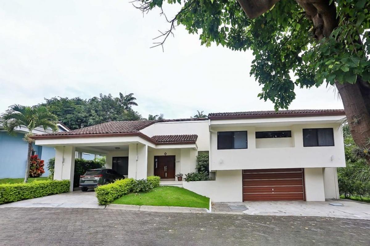 4 bedrooms House in Santa Ana, Costa Rica No. 271