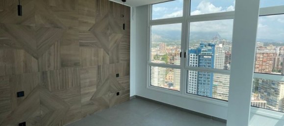 3 bedrooms Penthouse in Benidorm, Spain No. 6233 6