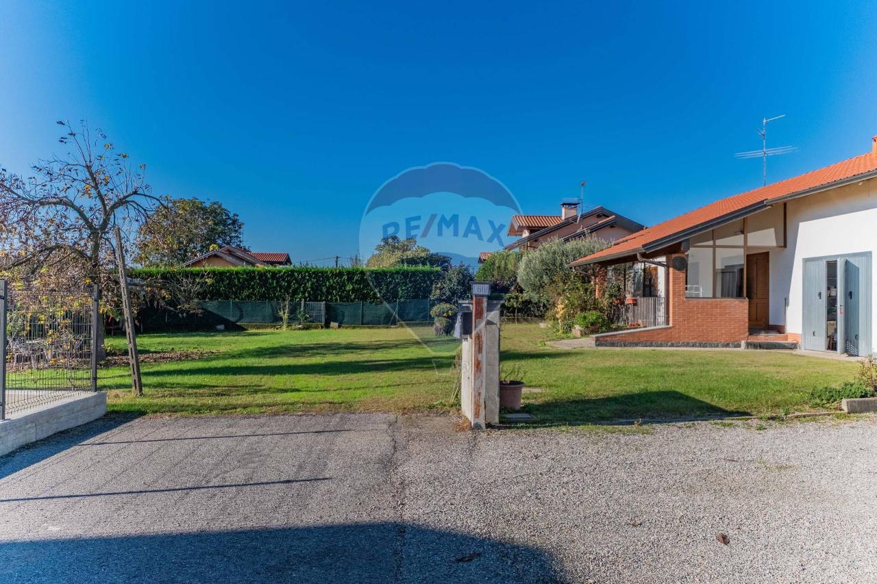 3-Zimmer Villa in Varallo Pombia, Italy, Nr. 36642