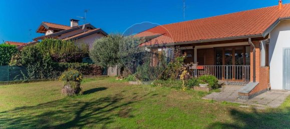 3-Zimmer Villa in Varallo Pombia, Italy, Nr. 36642 3