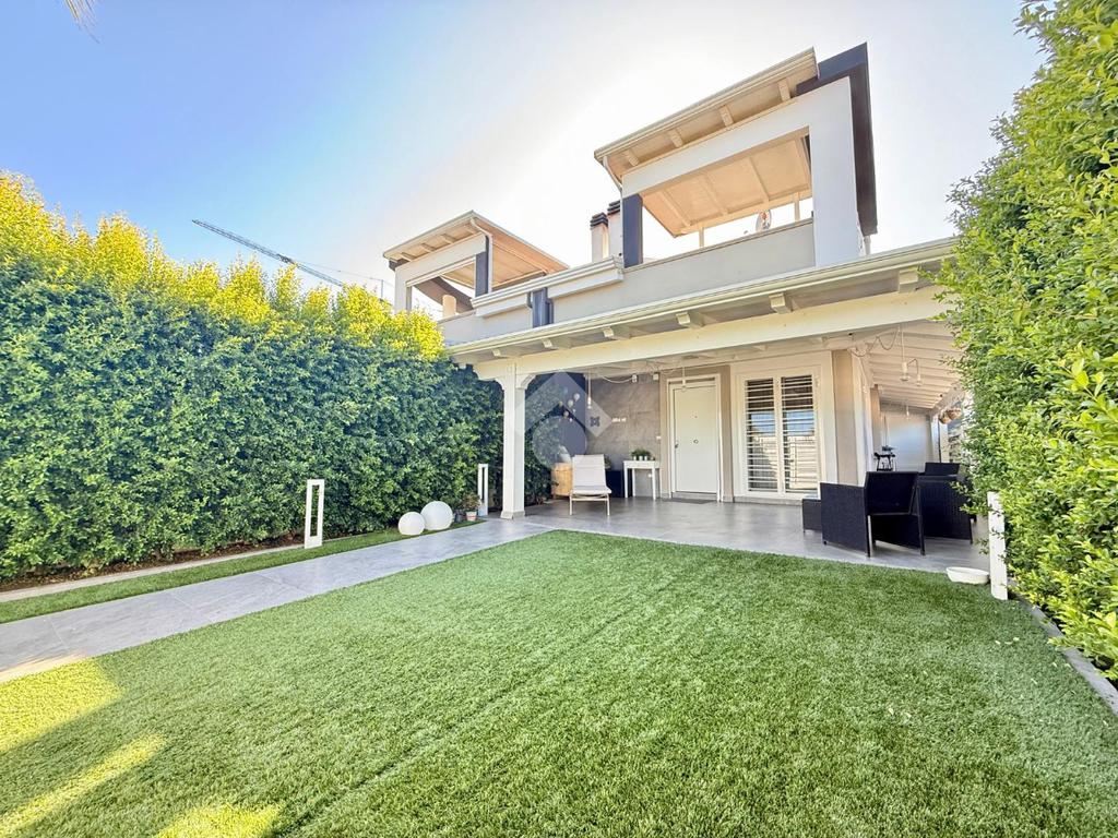 3 bedrooms Villa in Corigliano Rossano, Italy No. 383178