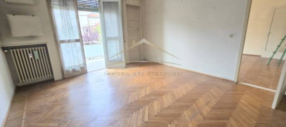 Apartamento de 3 dormitorios en Borgosesia, Italy No. 266879 20