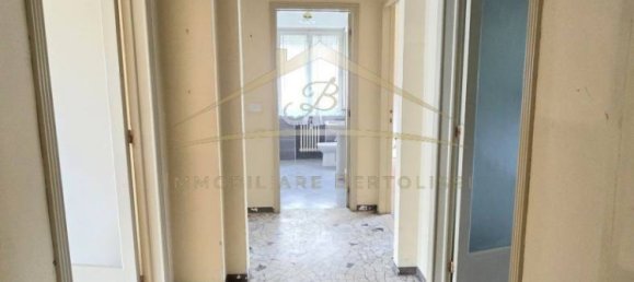 Apartamento de 3 dormitorios en Borgosesia, Italy No. 266879 3