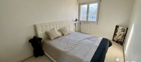 3 rooms Apartment in Saint-Herblain, France No. 337705 4