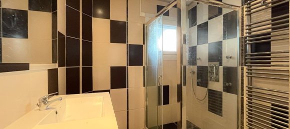 2 bedrooms Apartment in Saint-Martin-d'Heres, France No. 285166 6